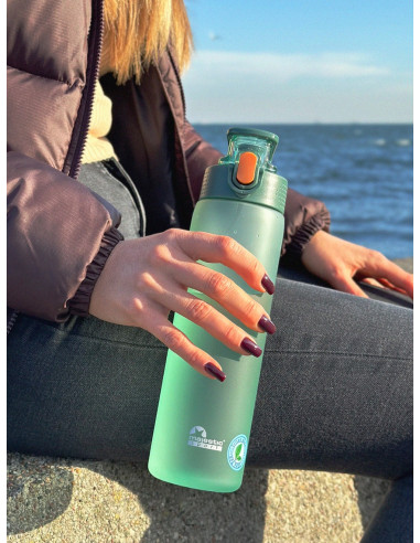 Tritan-Trinkflasche Majestic Sport Okosei Mat 750 ml Grün